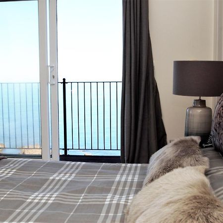 Ocean Breeze Villa Ilfracombe Exteriör bild